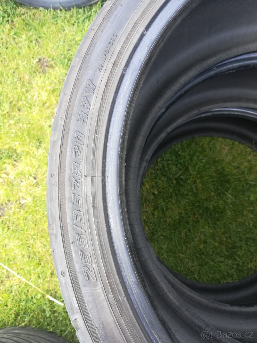 255/35R20 4ks letní