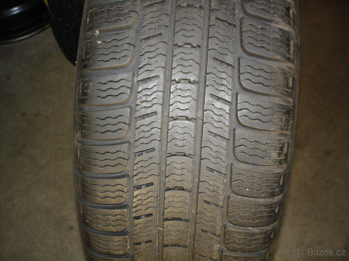 4x 16" obutá zimní kola na BMW.