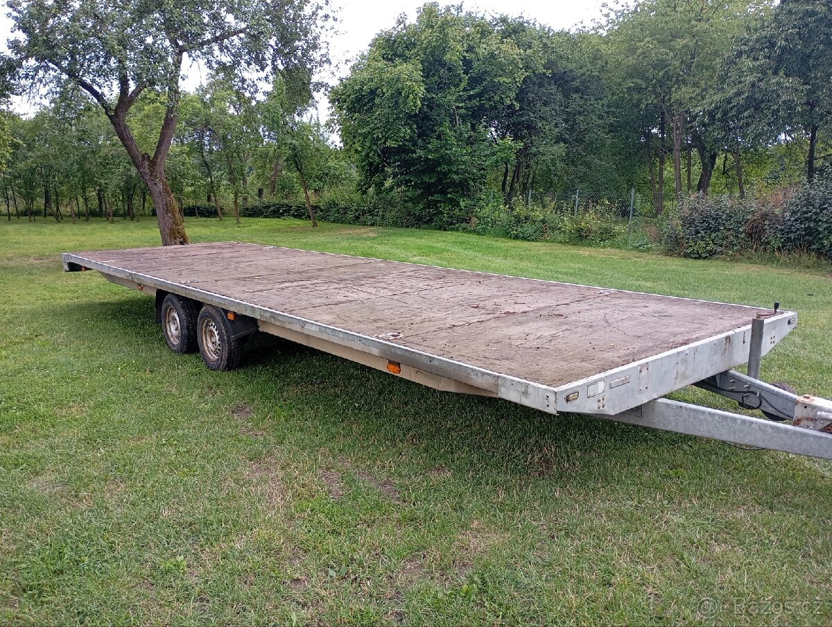 Plato Agados Dona D12-P 3.500kg 8.6m x 2.47m