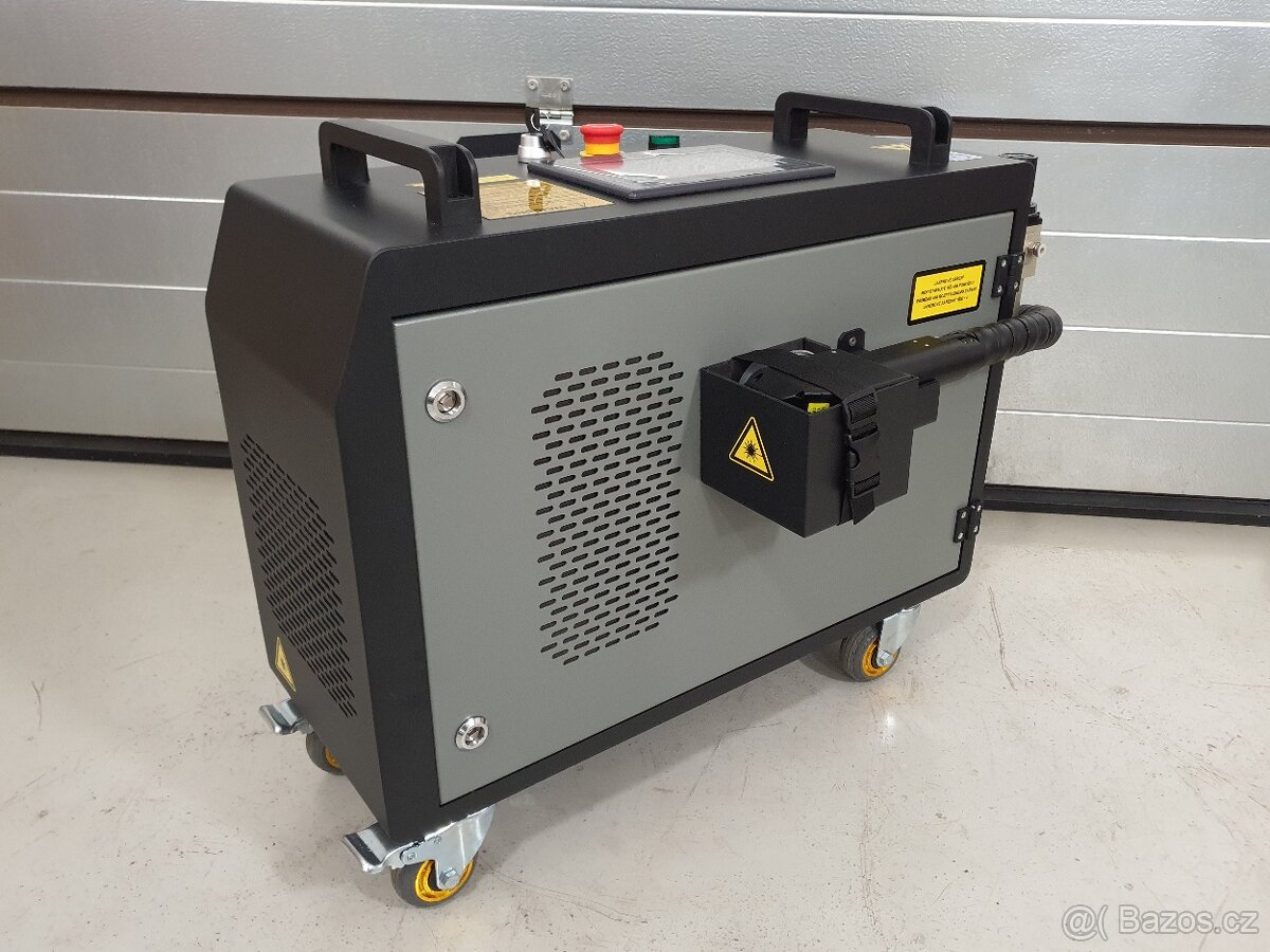 Čistící pulsní laser o výkonu 300W, pulsní energie 5mJ