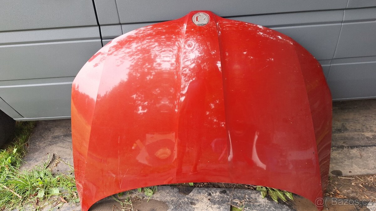 Predni kapota skoda rapid