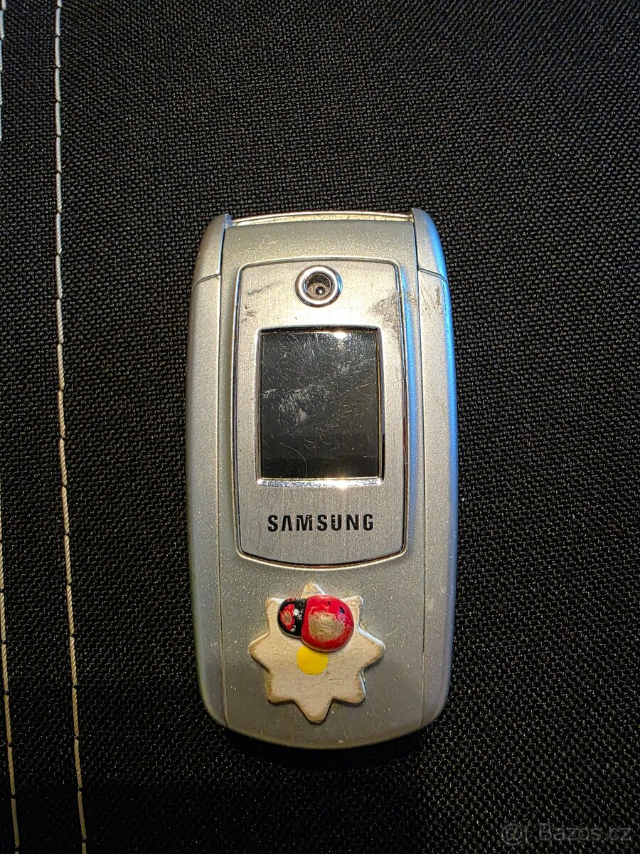 Na díly Samsung Sgh e700