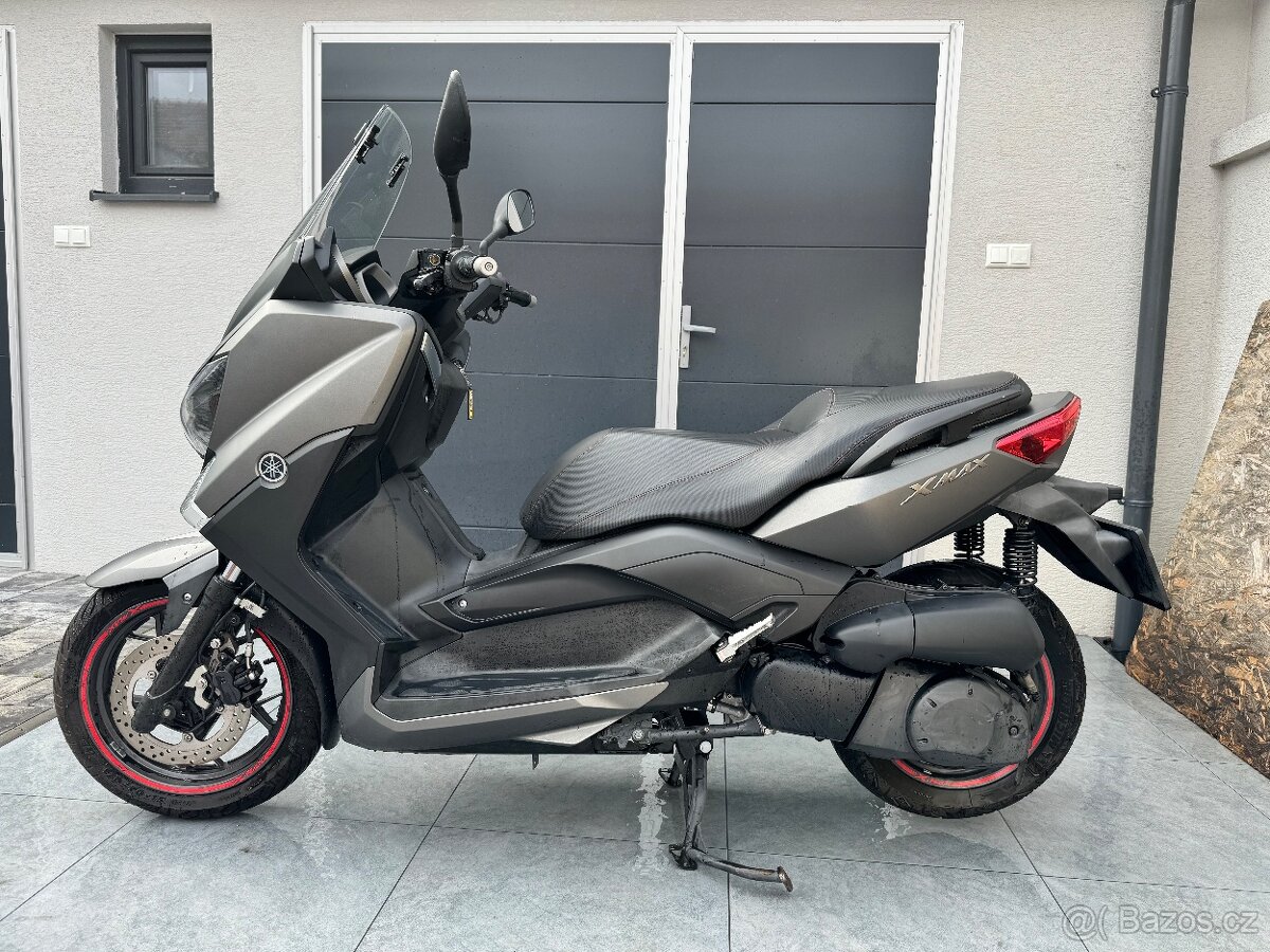 Yamaha X Max 250