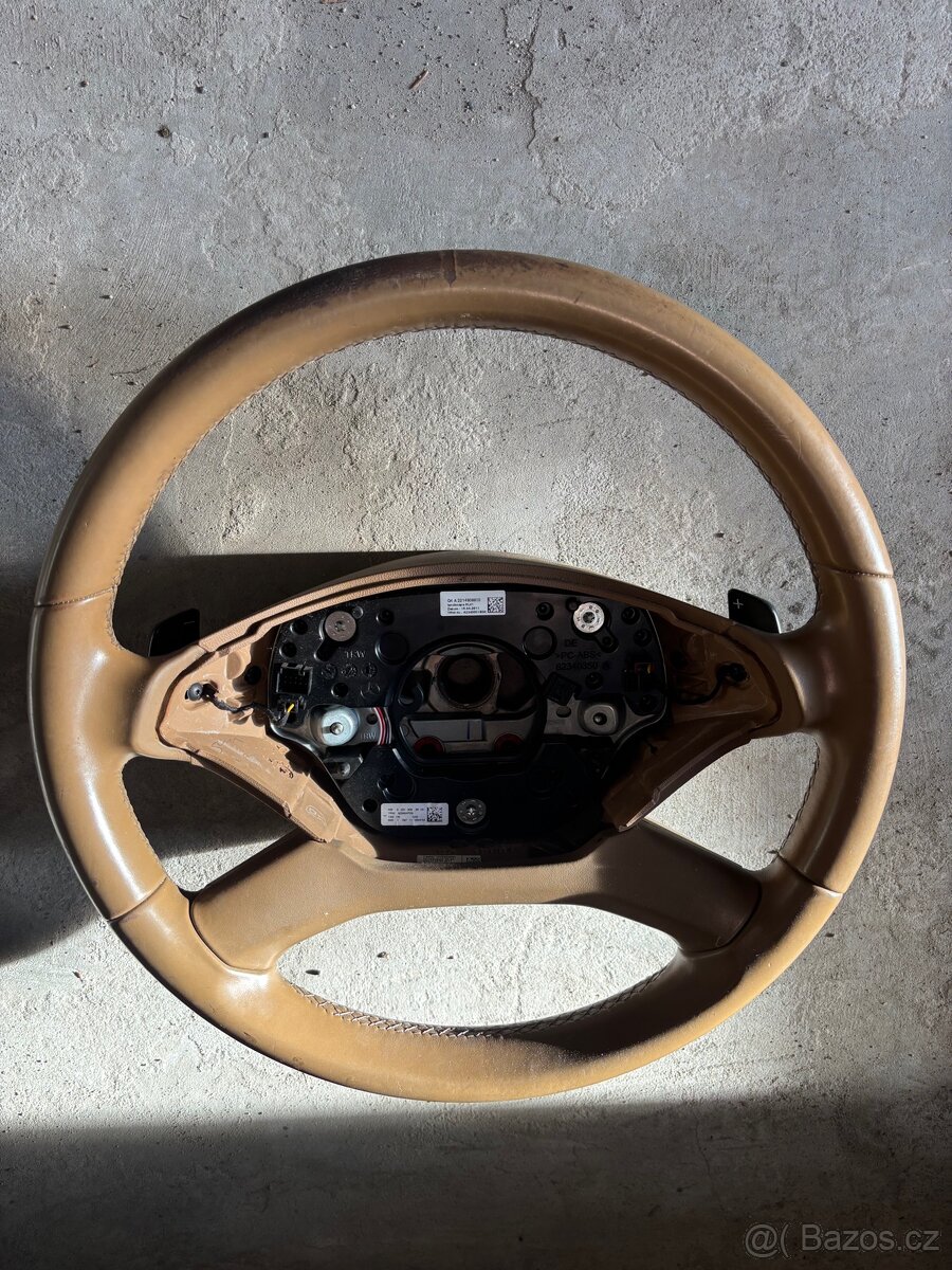 Volant Mercedes w221 2011 FL