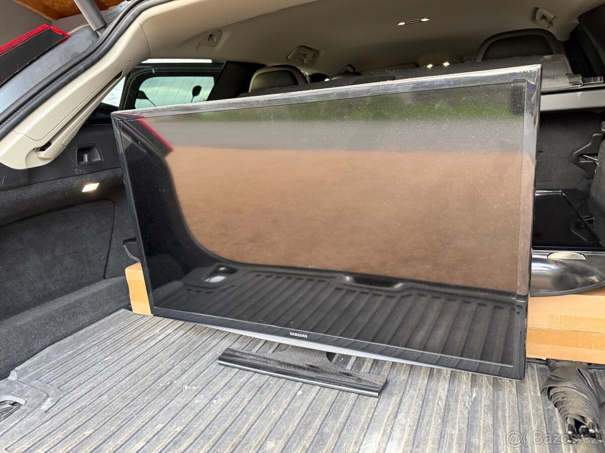 Televize Samsung 82cm