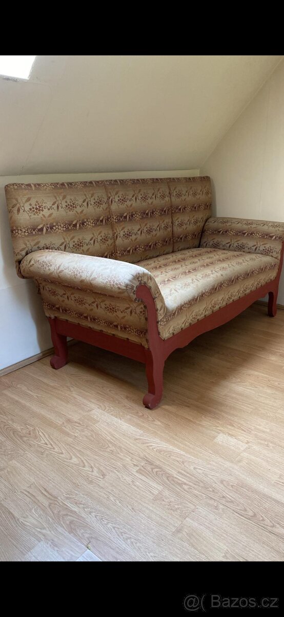 Starožitná SOFA