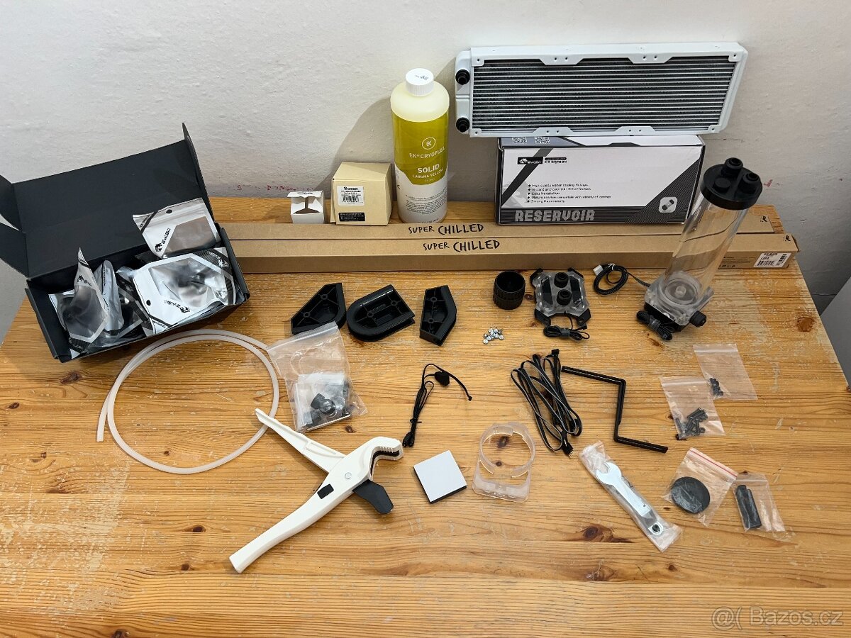 Komplet Custom voda pro AM5/AM4 Bykski//vč.pomůcek/Nepoužité