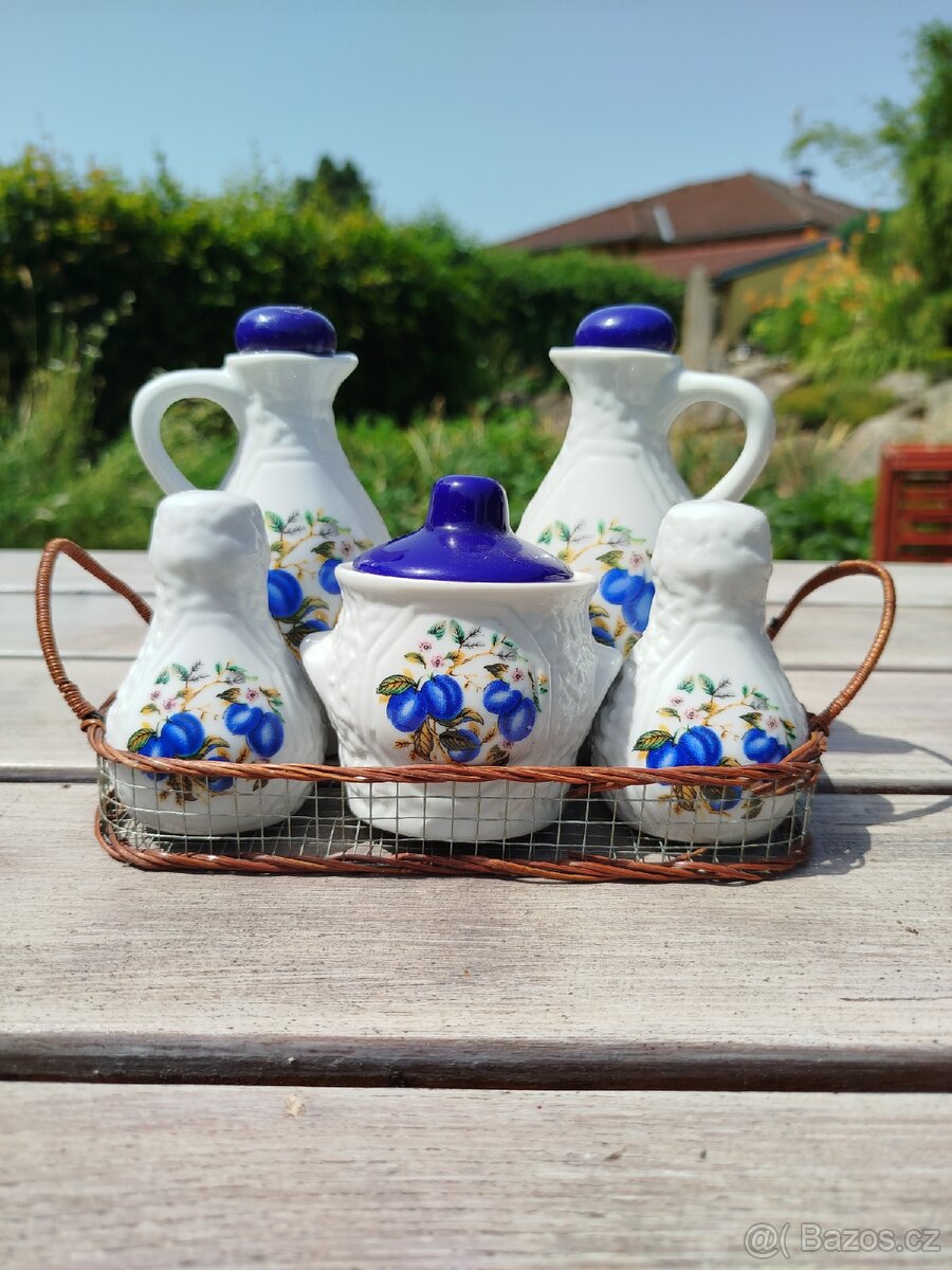 Dochucovací keramická souprava