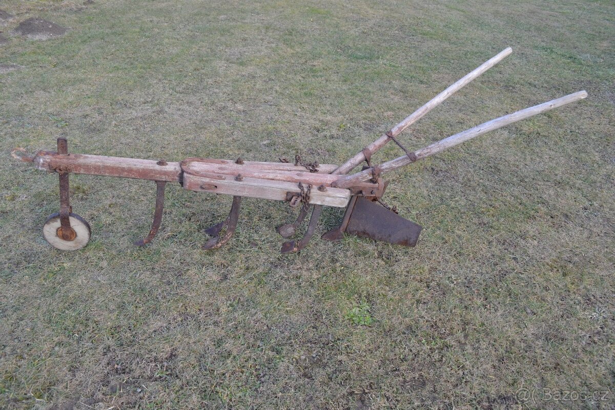 Historická zemědělská technika - č6.