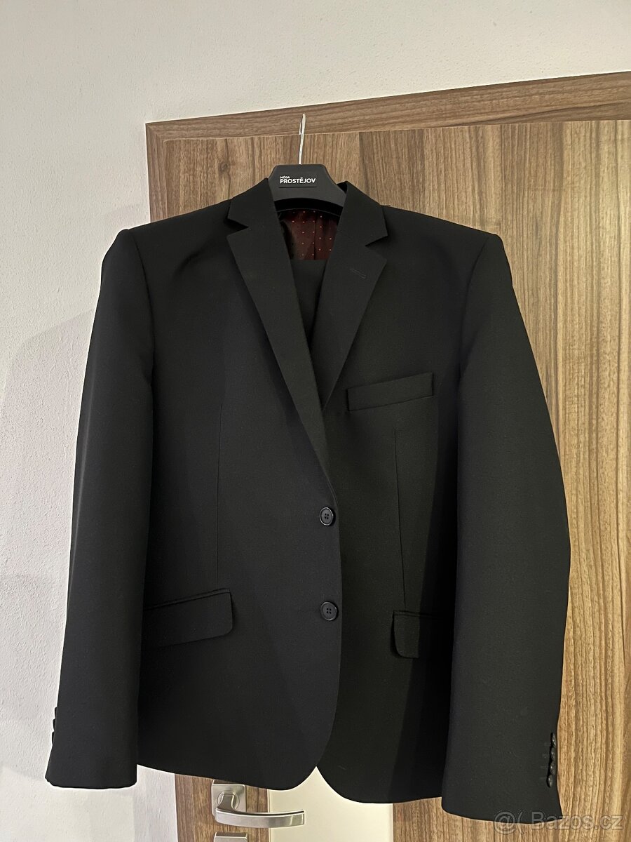 Oblek Móda Prostějov 56/170