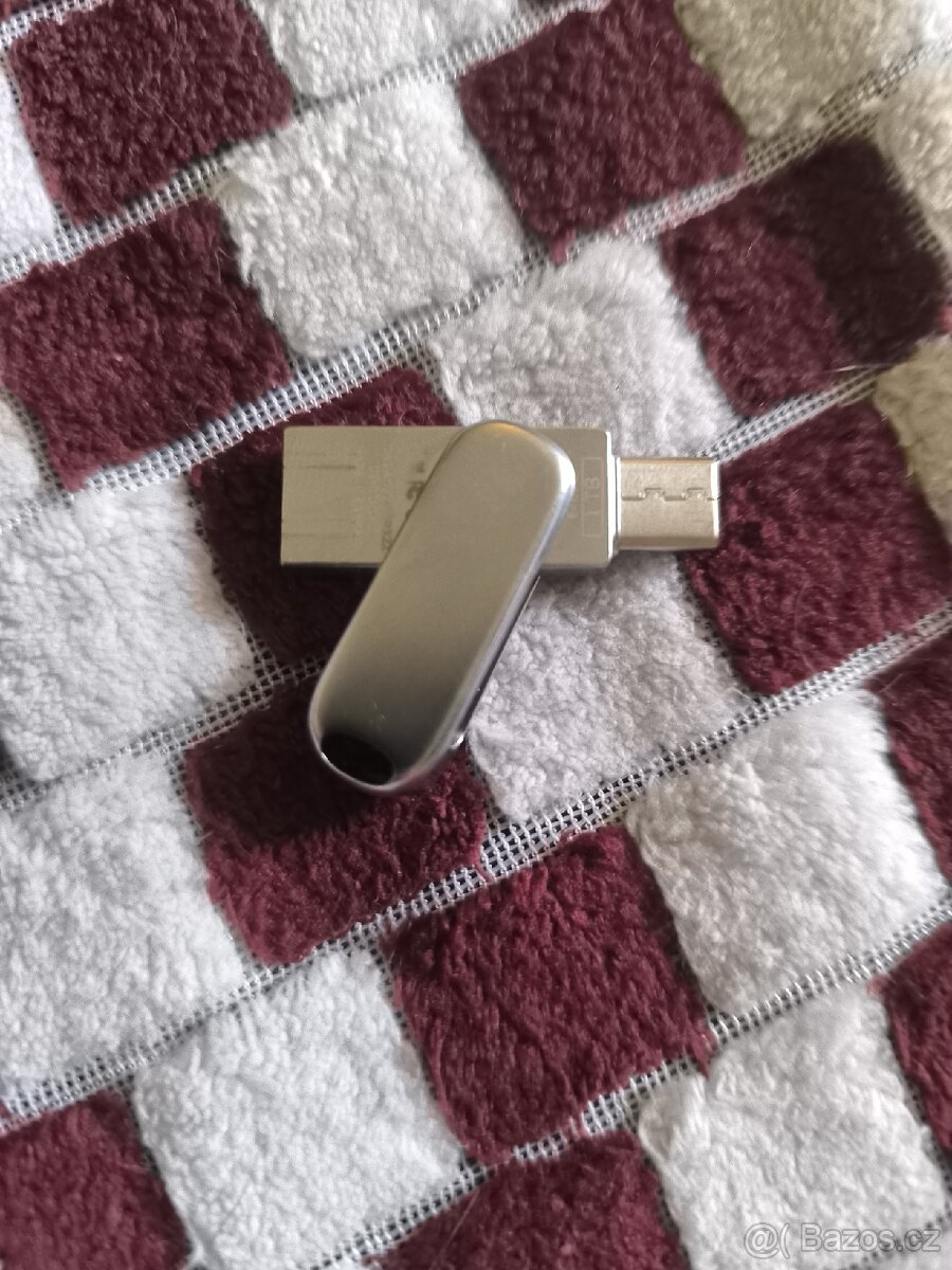 USB 3.2 flashdisk 1 terabyte SanDisk (poštovní dopisem)