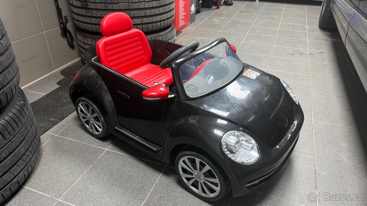Dětské elektrické autíčko VW New Beetle - plně funkční