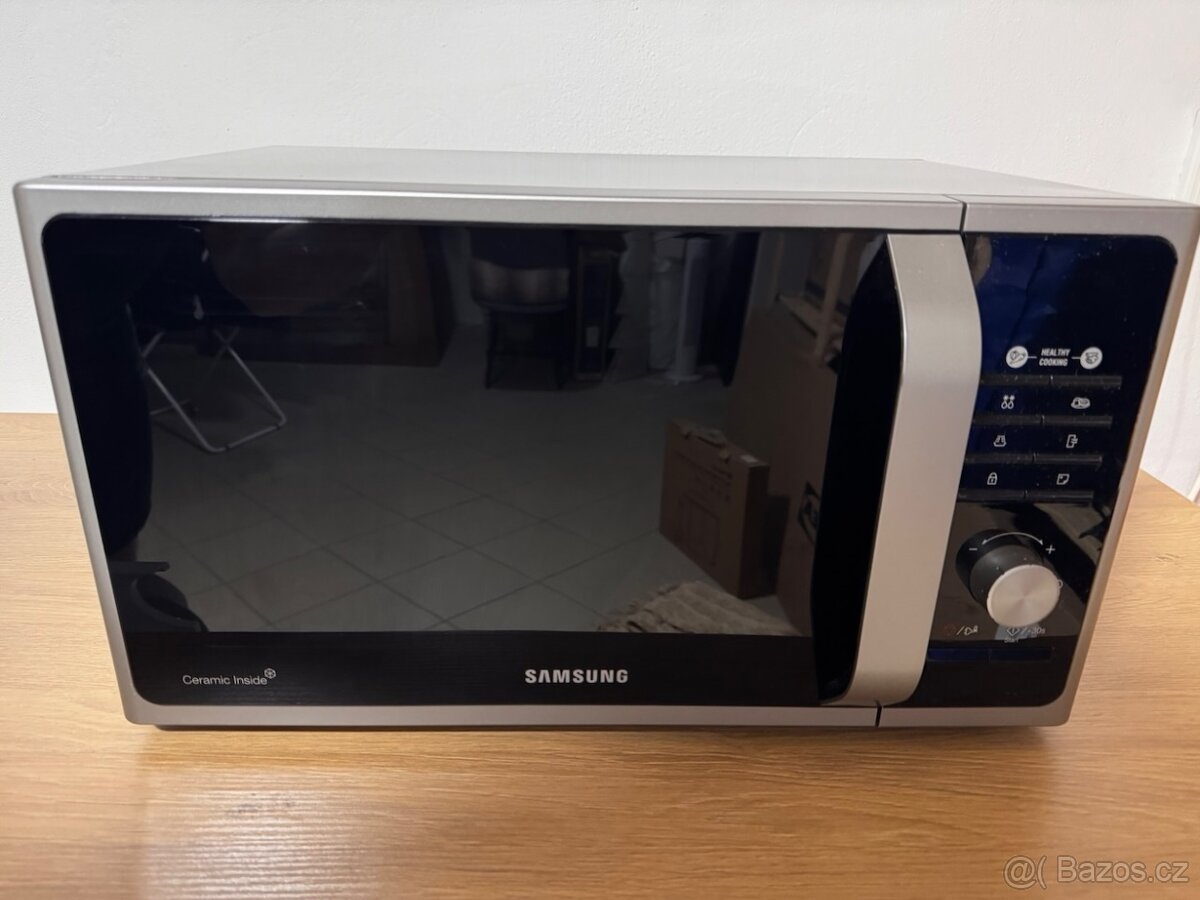 Mikrovlnná trouba Samsung MS23F301TAS