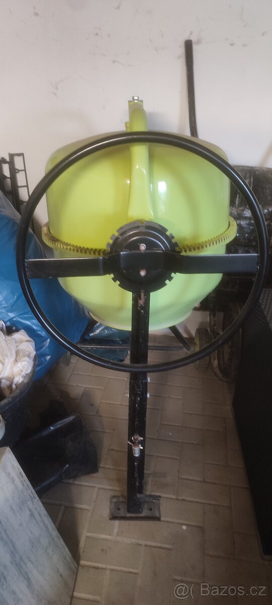 Stavební míchačka