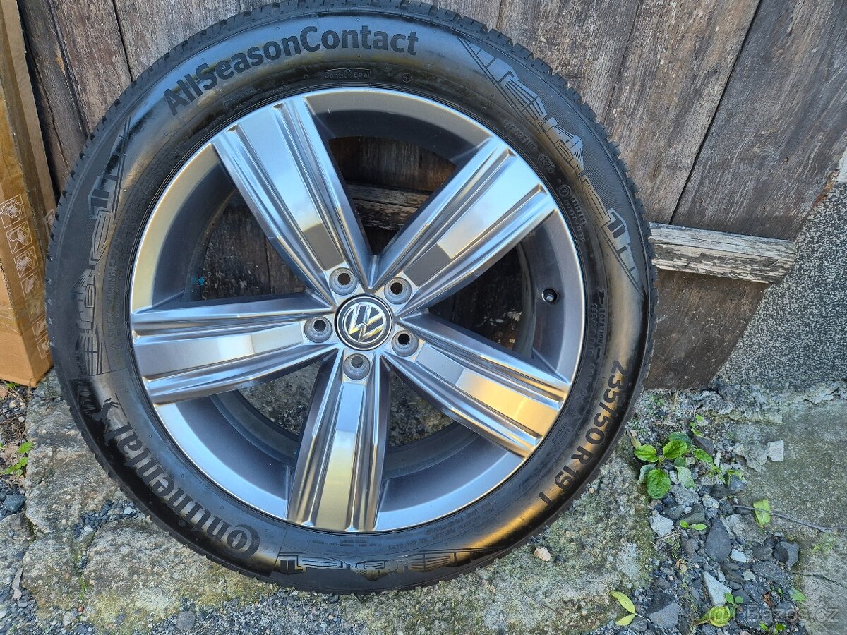 Zimní kola Volkswagen Tiguan R19 Continental