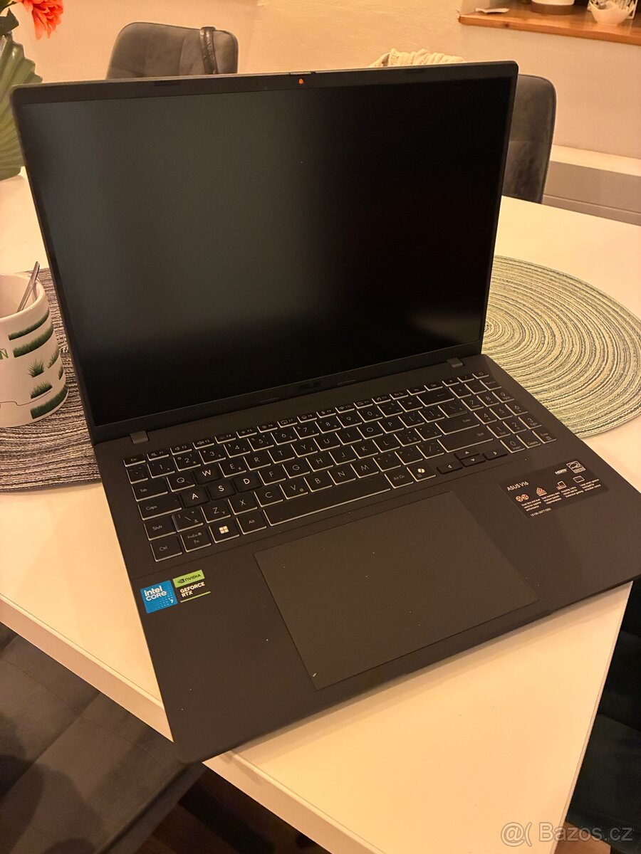 ASUS Vivobook Gaming V16 Matte Black + 2 roky záruka
