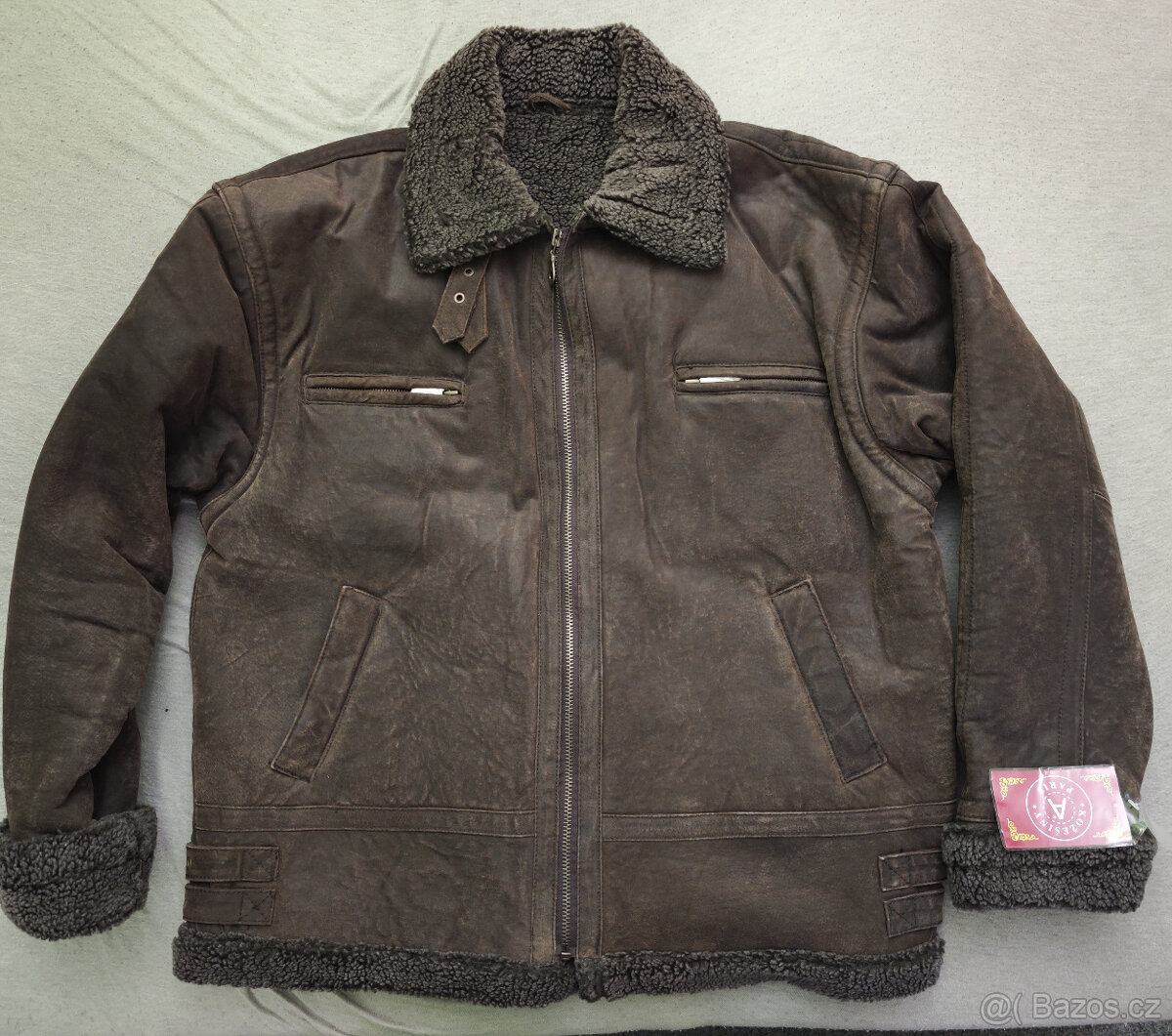 KOŽENÁ BUNDA S KOŽÍŠKEM - PILOTKA, NOVÁ S VISAČKOU