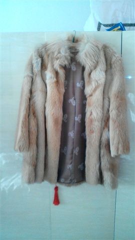 Dámské a pánské kožichy, kabáty, saka