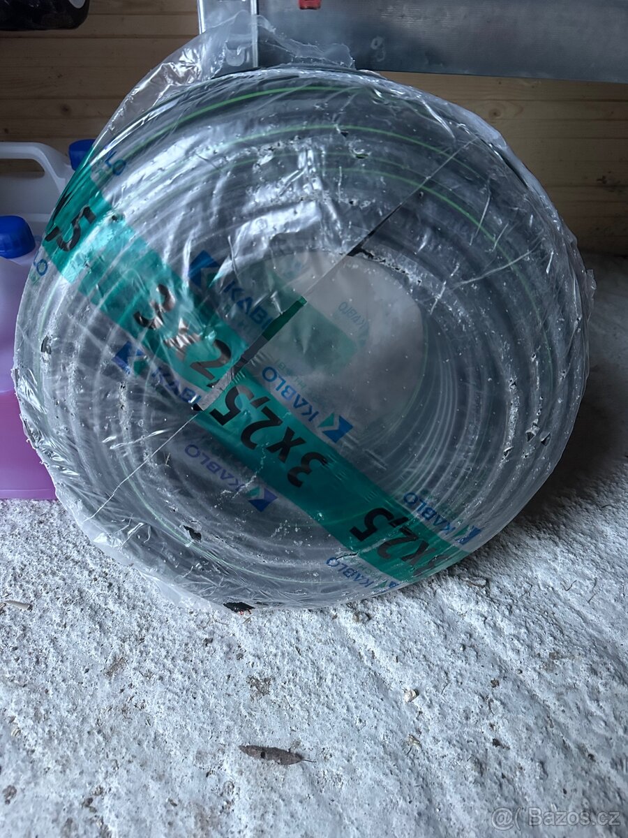 Plus CYKY kabel 3x2,5 -100