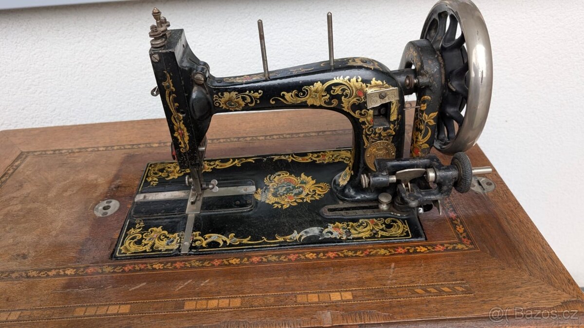 Retro šicí stroj PRECIOSA