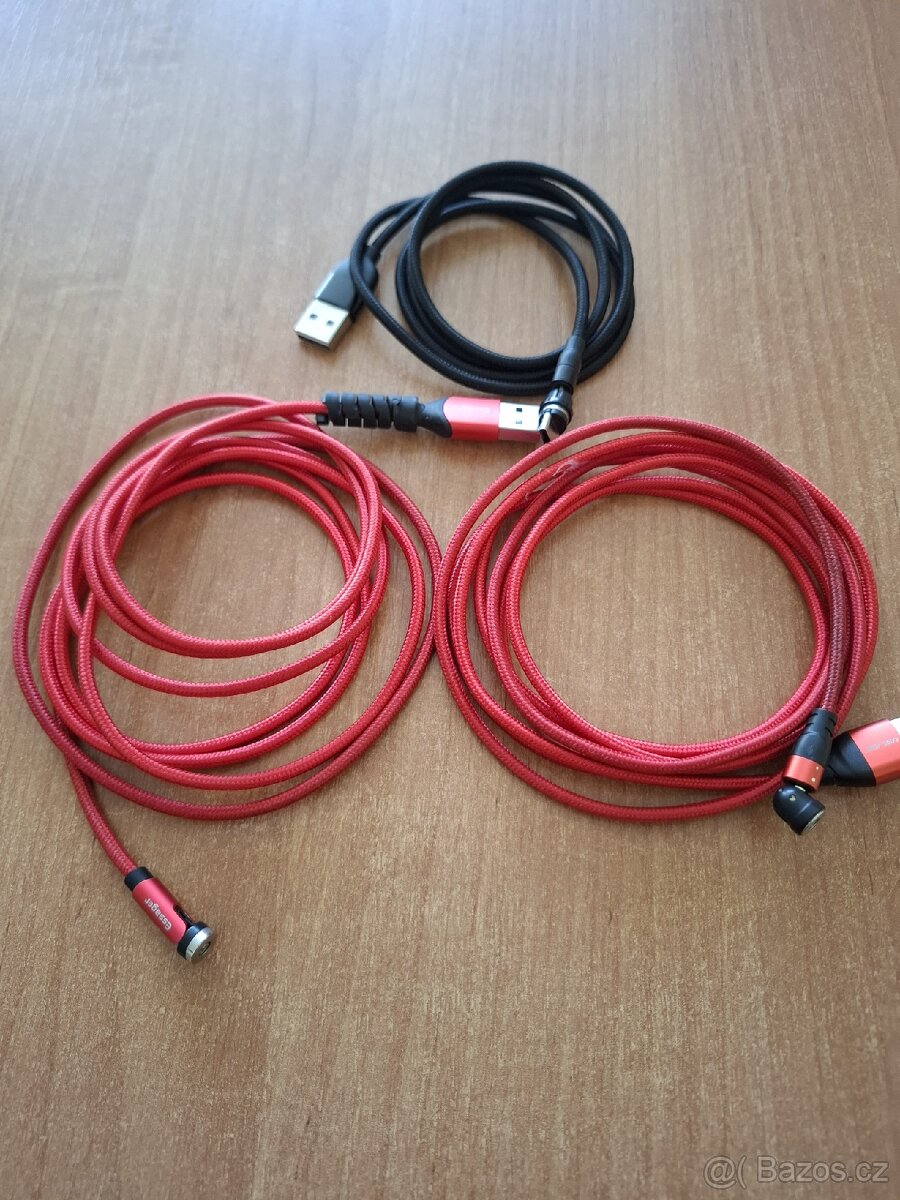 Magnetický nabíjecí kabel