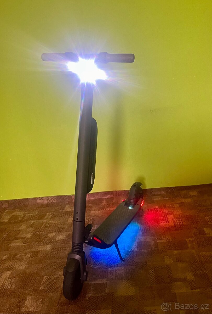 Elektrokoloběžka Segway