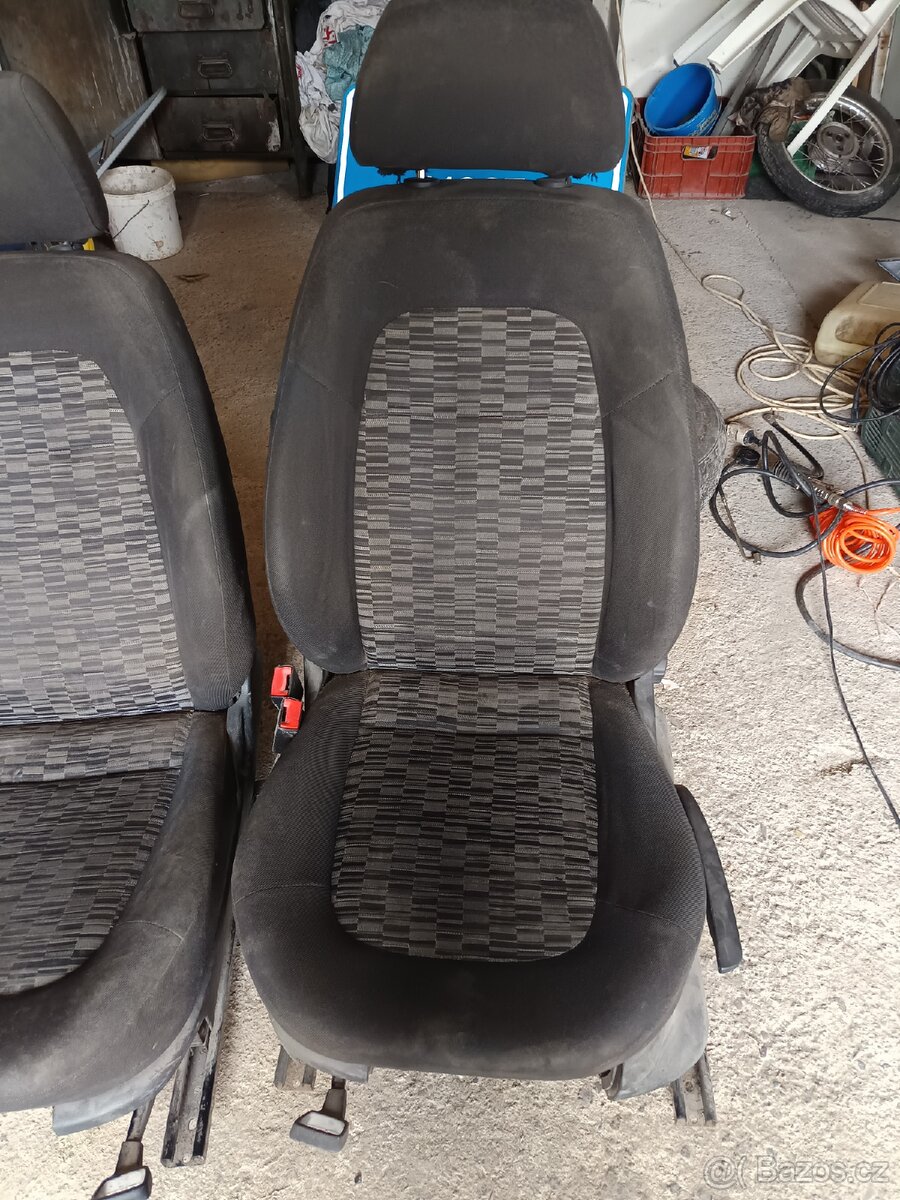 Sedačky přední Fabia 1 černé