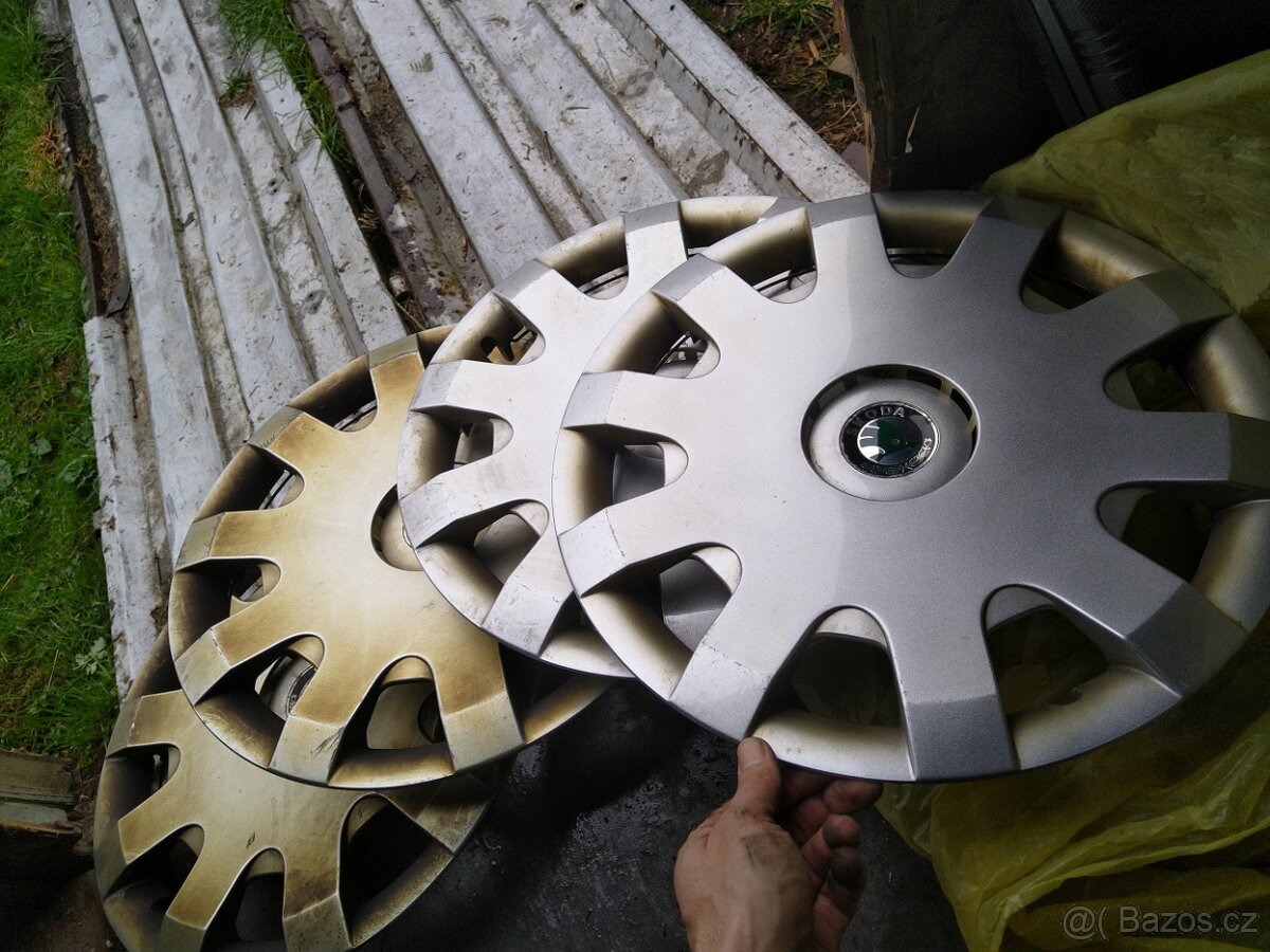 Poklice Škoda r15 sada