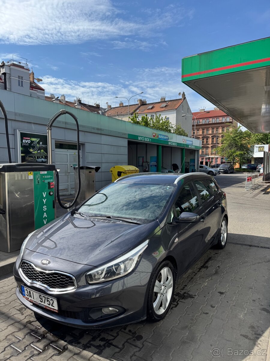 Kia ceed crdi