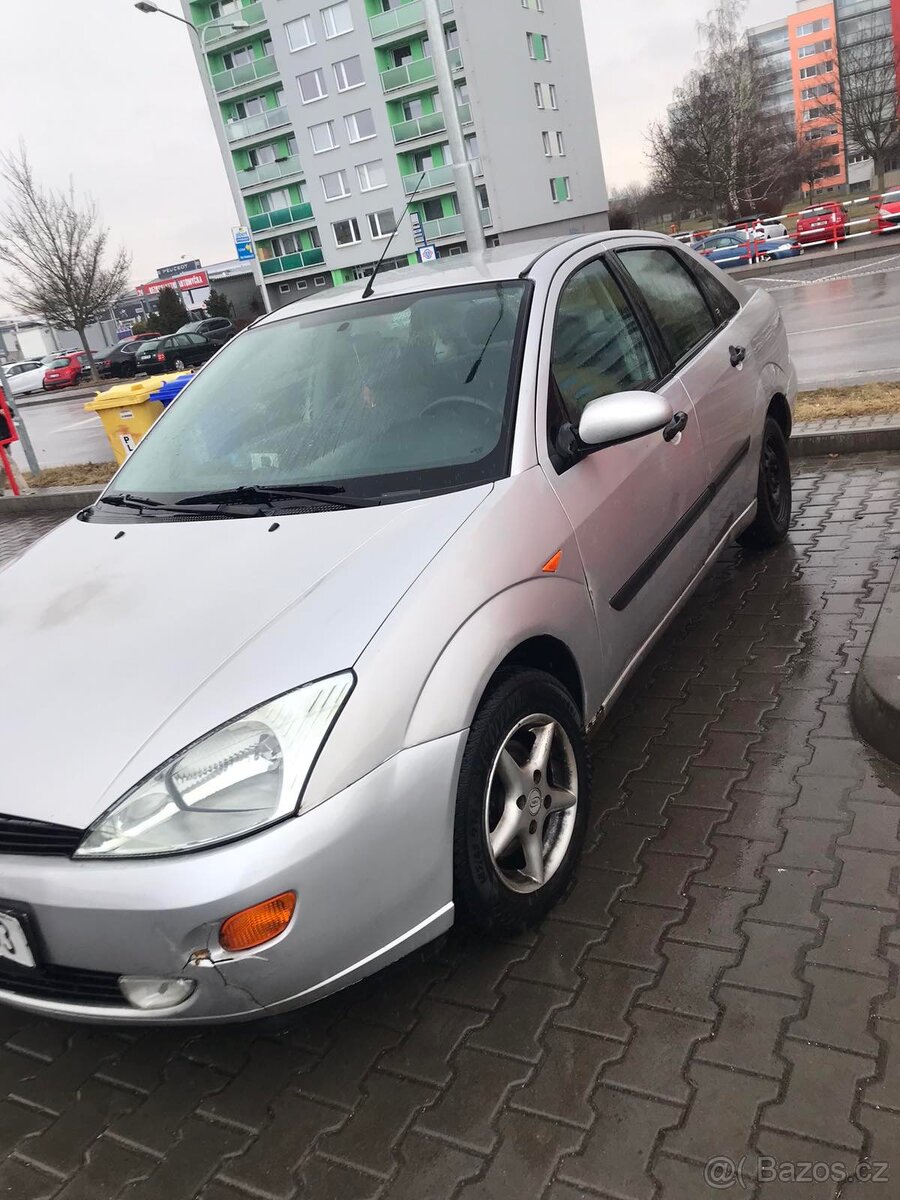 Ford Focus 1999r. 1.9 benzin, manuál