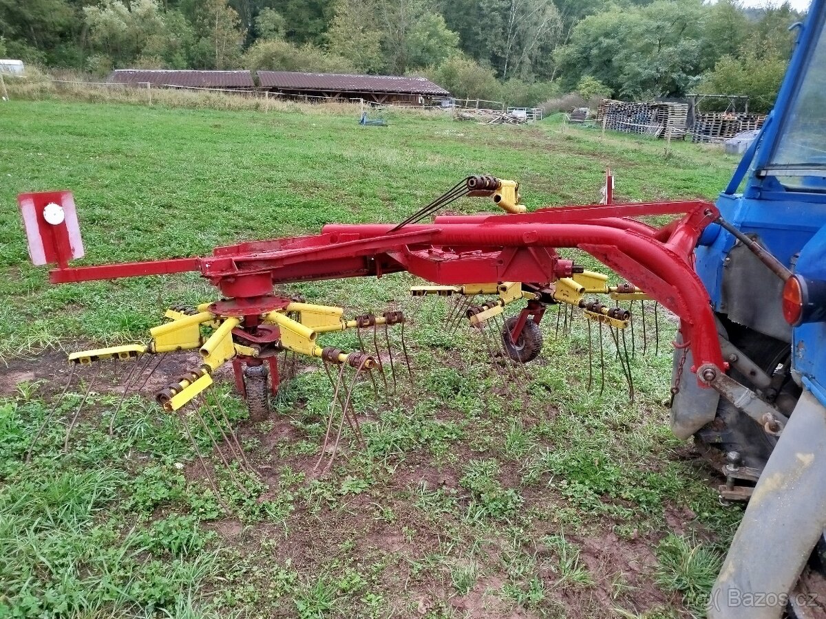Nahrabovač, shrnovač sena