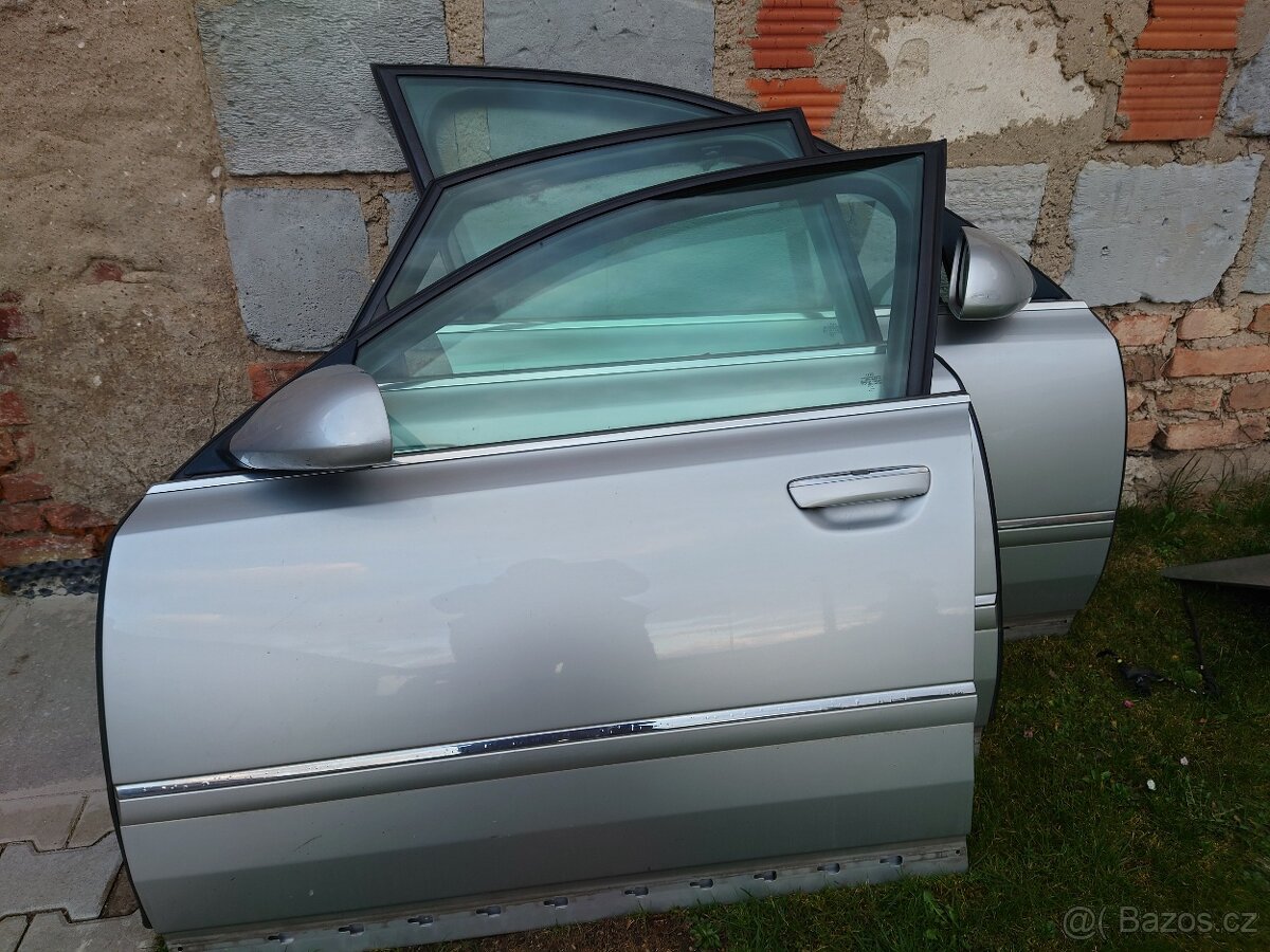 Audi A8 D3 dveře