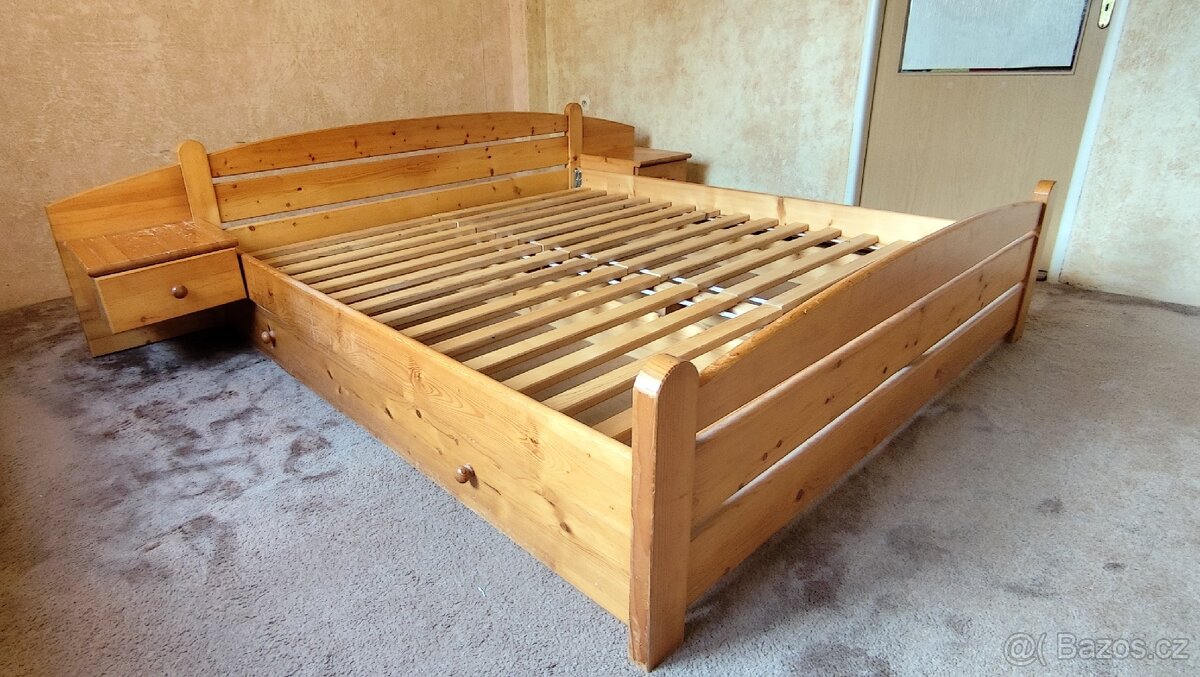 Manželská postel masiv180x200