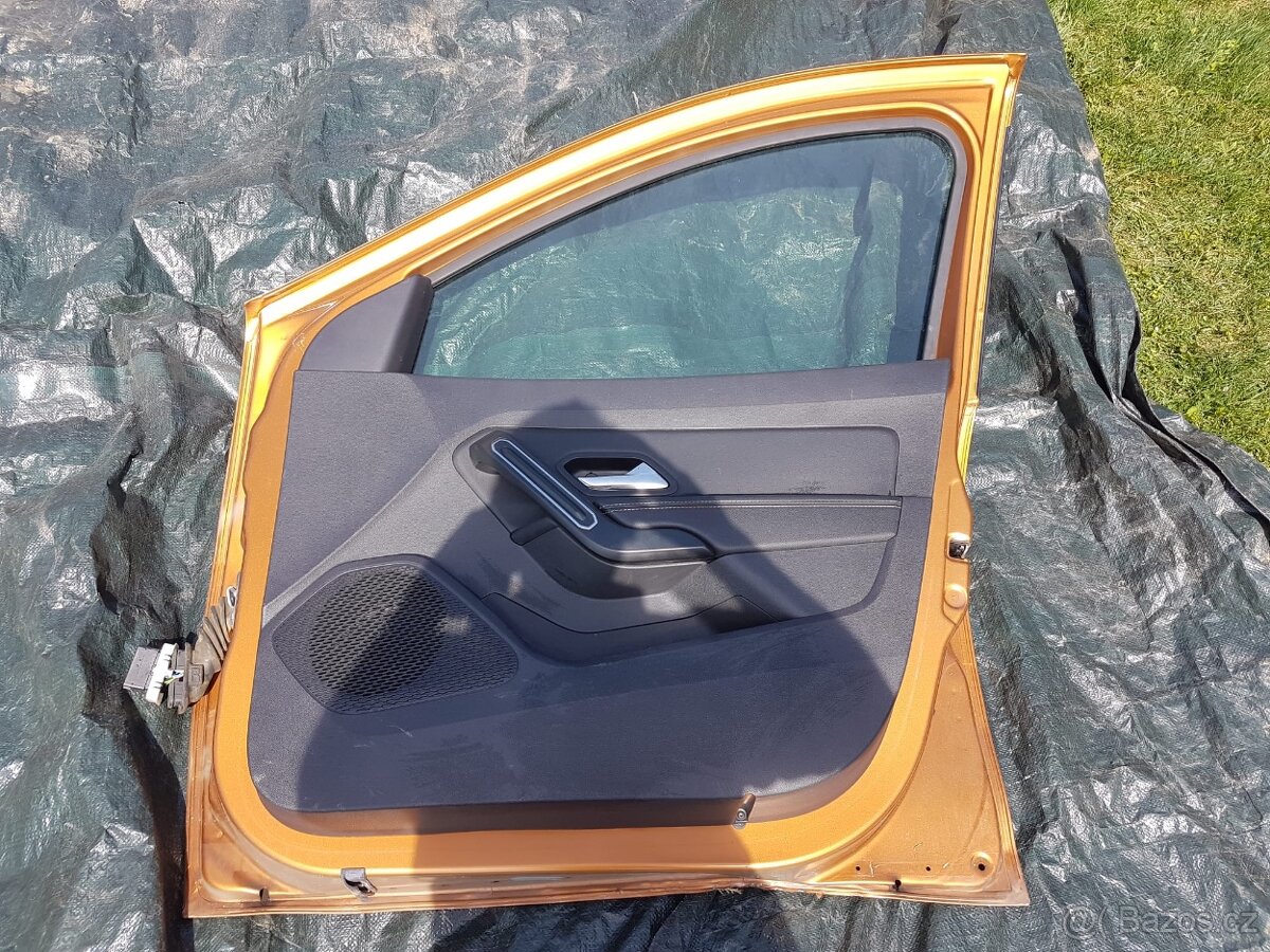 Dacia Duster II- Díly z PP dveř