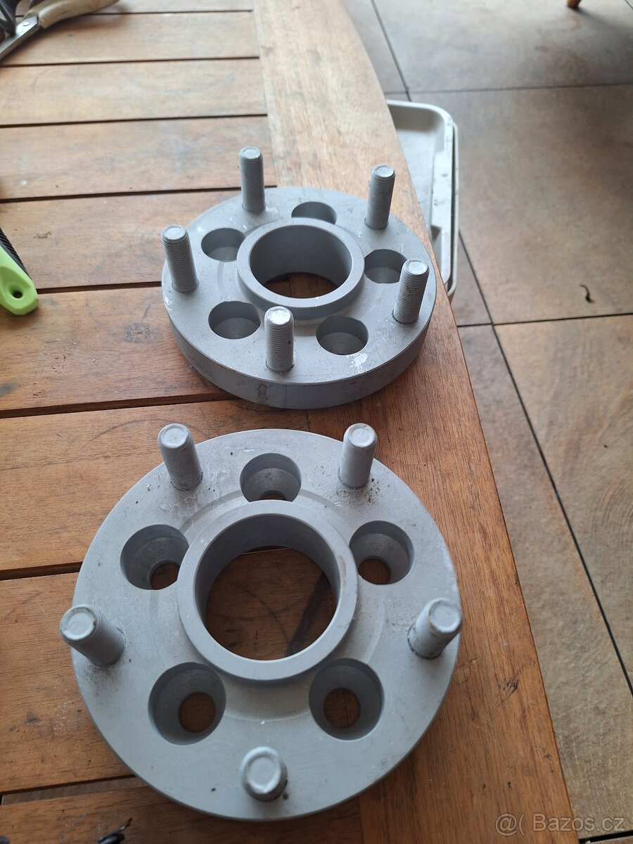 RH podlozky pro změnu rozteče z 5x100 na 5x130