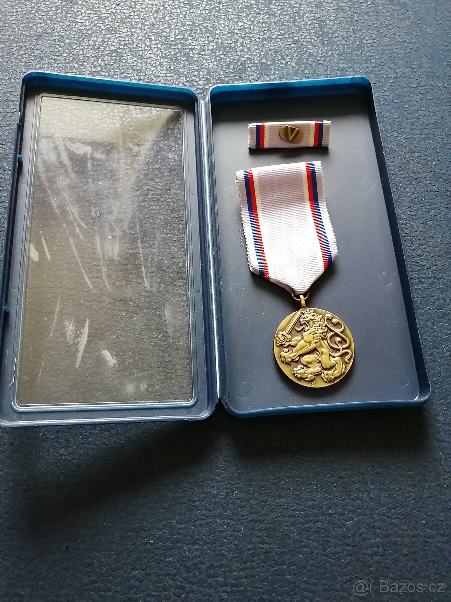 vyznamenání vojenské za 5 let služby v orig. etui