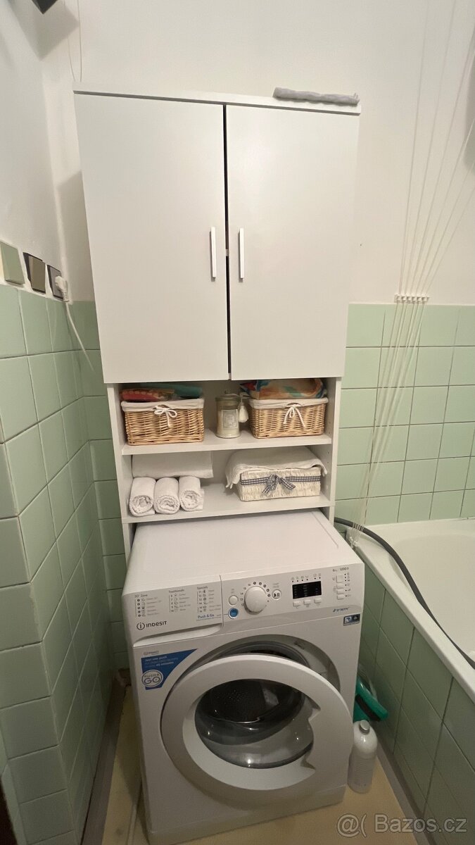 Koupelnová skříňka