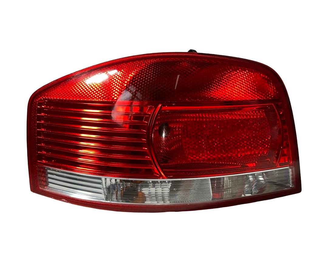 Levé zadní vnější světlo 8P0945095 Audi A3 8P sportback 08