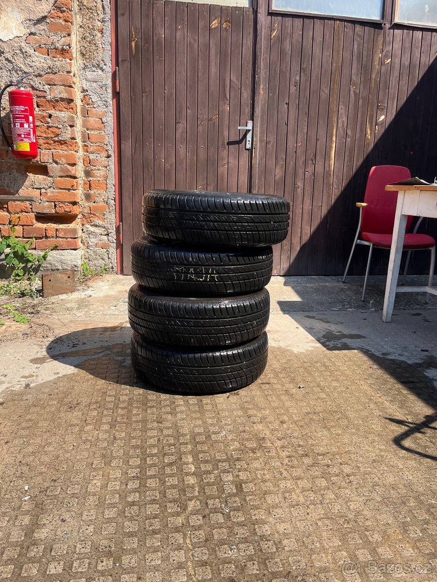 Letní sada pneu barum 185/60 r14