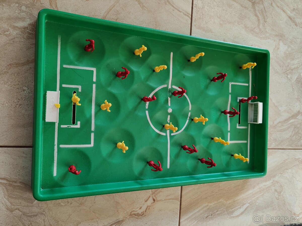Retro stolní fotbal