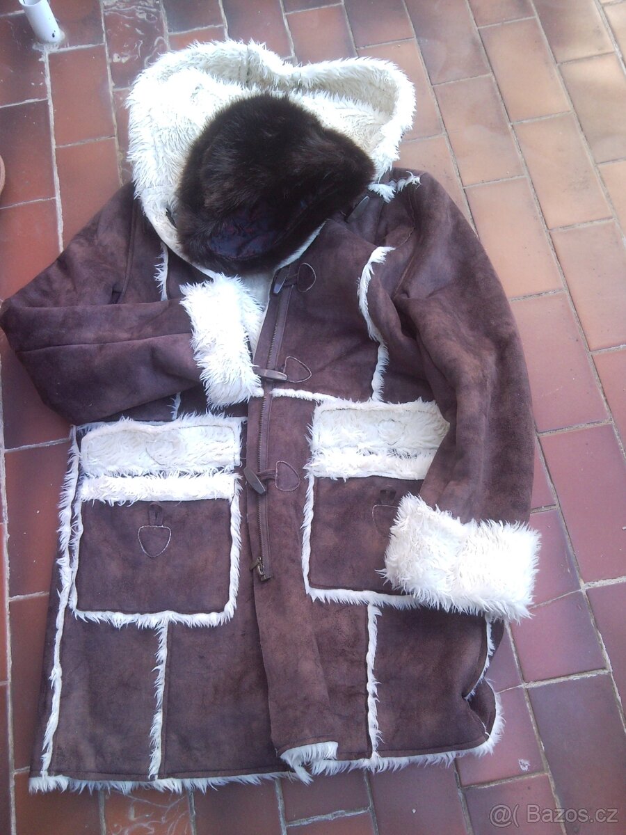 KOŽÍŠEK DÁMSKÝ NENOŠENÝ + KOŽEŠINOVÁ ČEPICE