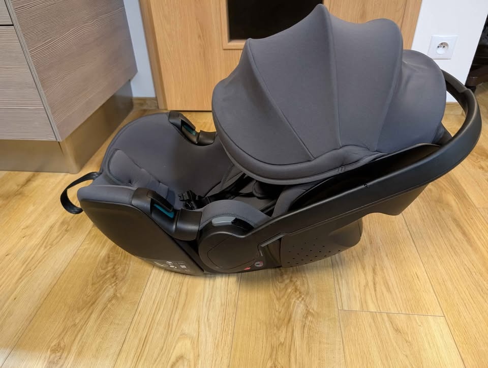 Autosedačka Britax Römer Baby-Safe Pro – Midnight Grey