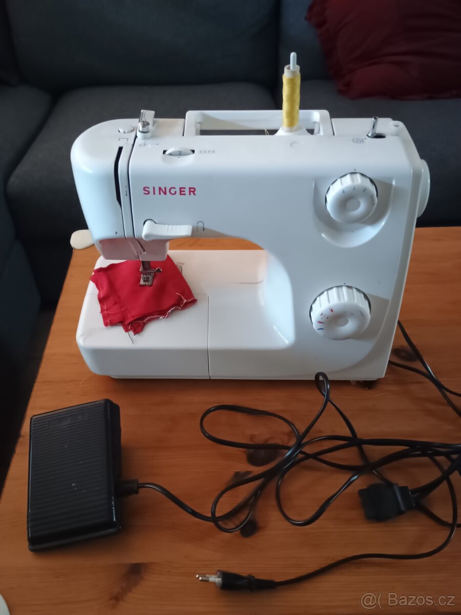 Šicí stroj Singer 8280