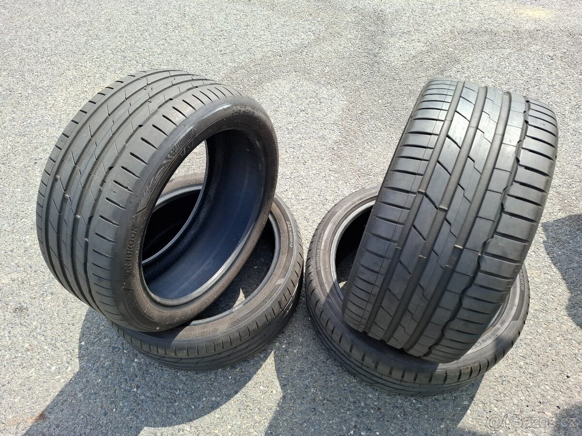 Zánovní pneu letní BMW r19