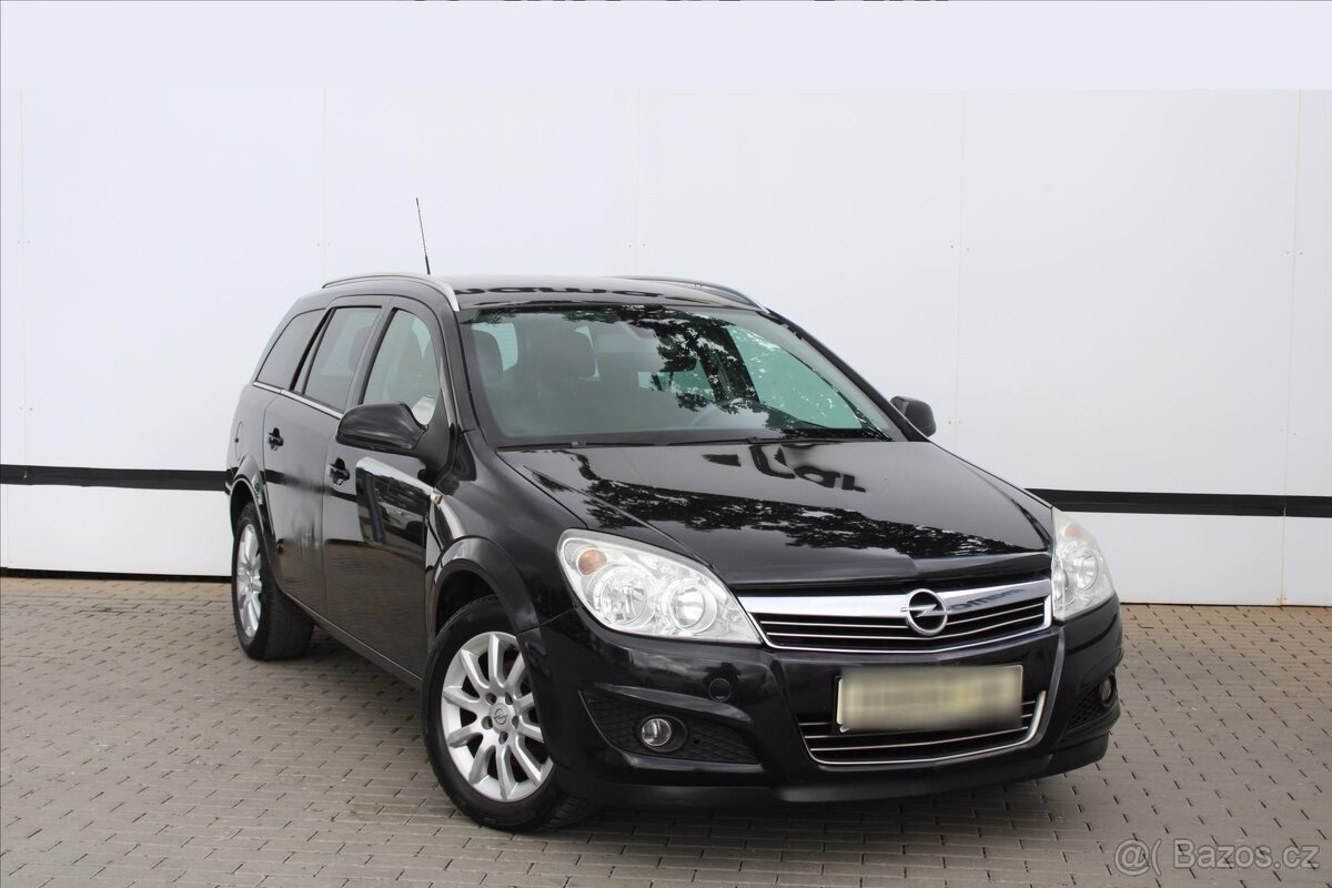 Opel Astra 1.6i 85kW ENJOY KLIMATIZACE (2010)