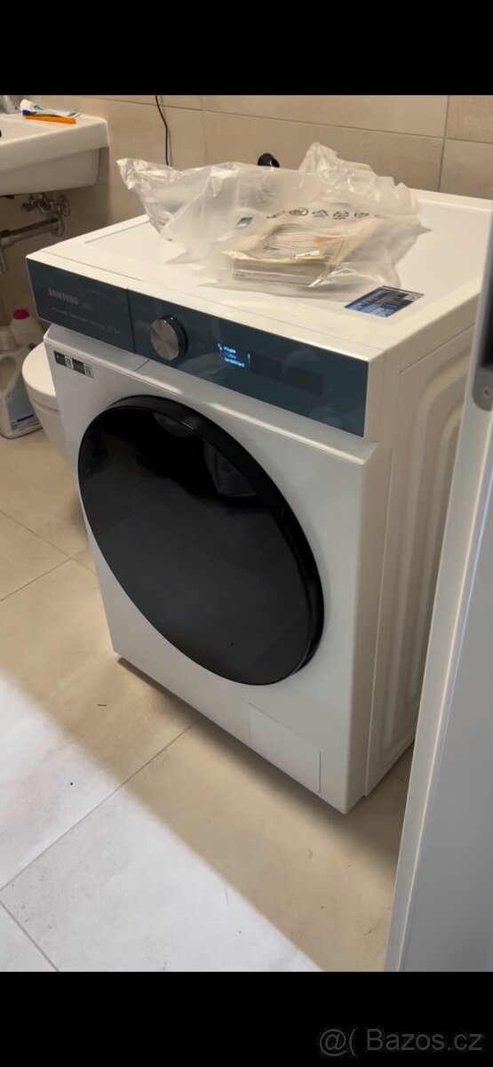 BESPOKE AI™ 11kg parní pračka WW11BB944DGMS7 s QuickDrive™ a