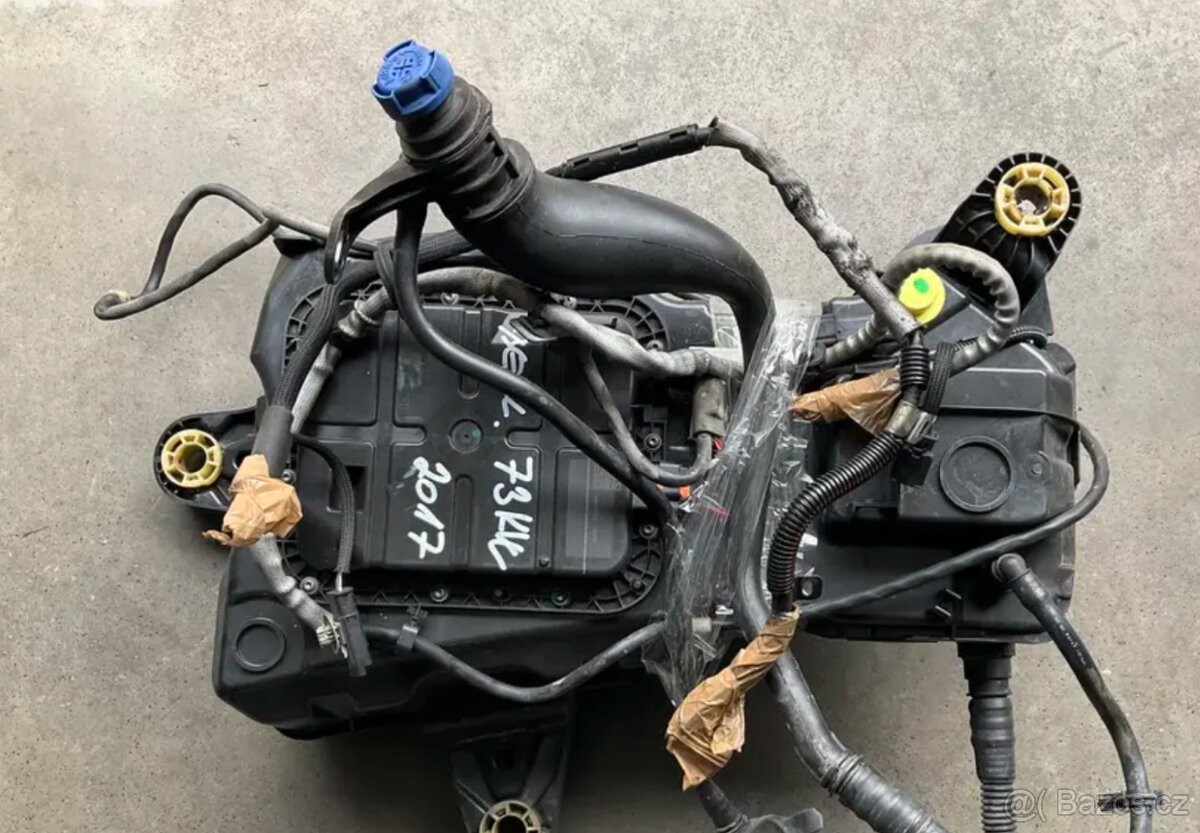 Citroen Berlingo - nádrž Adblue.