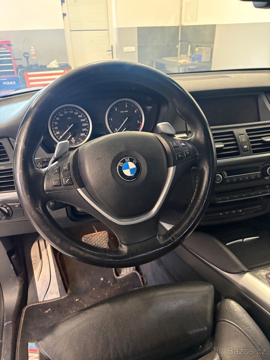 Díly z interiéru Bmw x6 e71, x5 e70