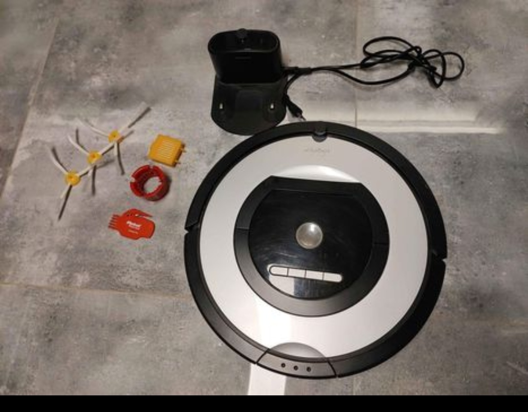 Robotický vysavač iRobot Roomba 774