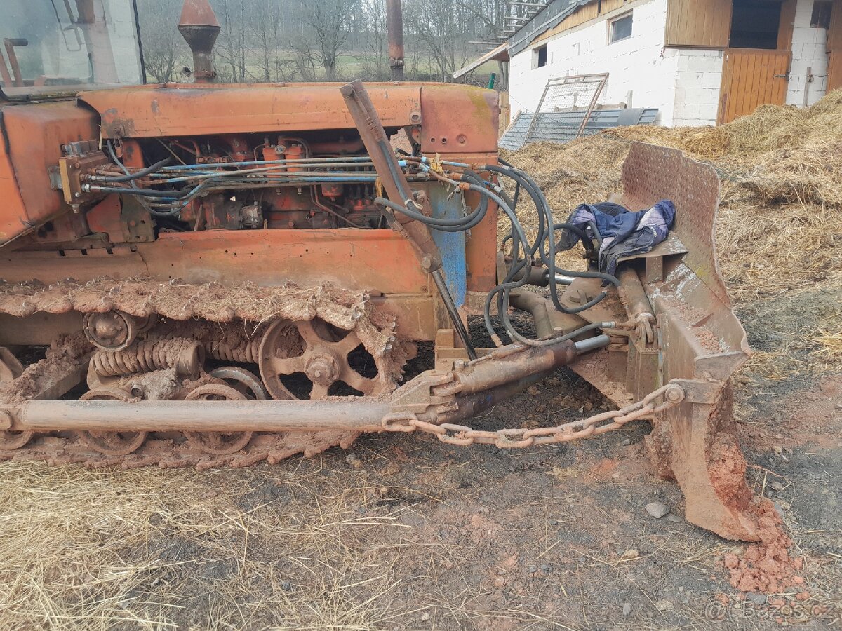 Buldozer DT 75,DT-75